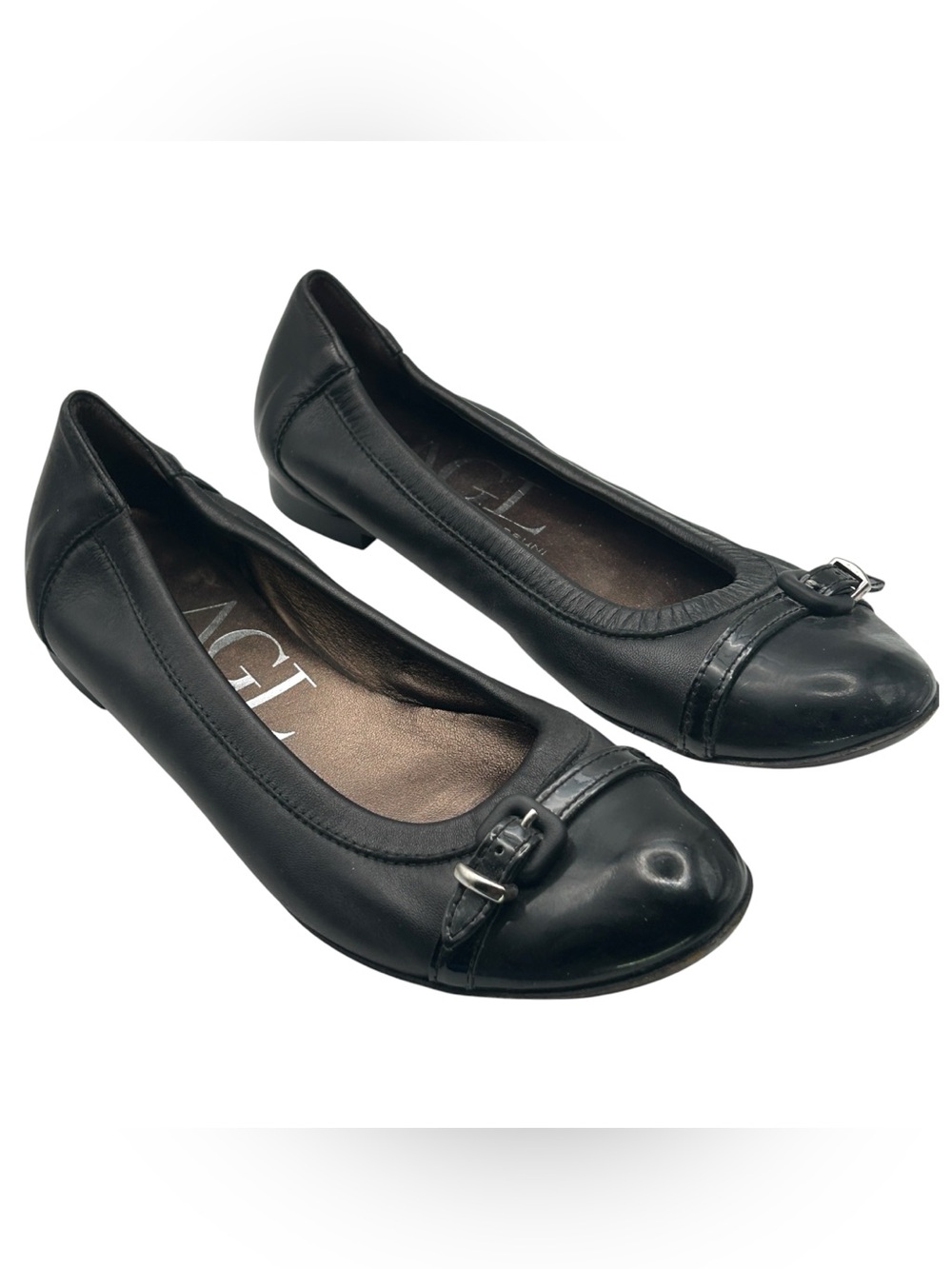 AGL WOMANS BALLET FLATS BLACK LEATHER CAP TOE BUCKLE SIZE 37 patent old money